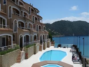 bahia suites camp de mar