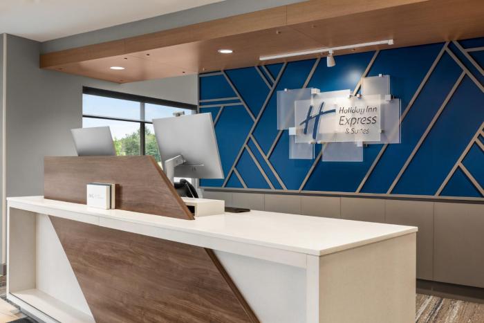 holiday inn express and suites rhinelander an ihg hotel