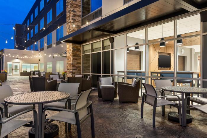 holiday inn express and suites rhinelander an ihg hotel