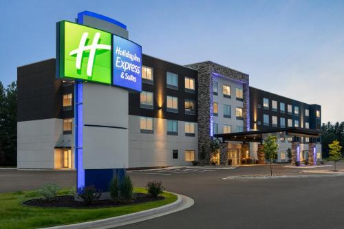 holiday inn express and suites rhinelander an ihg hotel