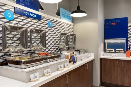 holiday inn express and suites rhinelander an ihg hotel