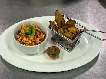 cate house and apartment