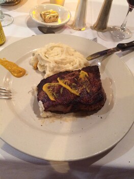 cate house and apartment