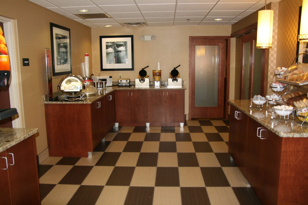 hampton inn hillsville