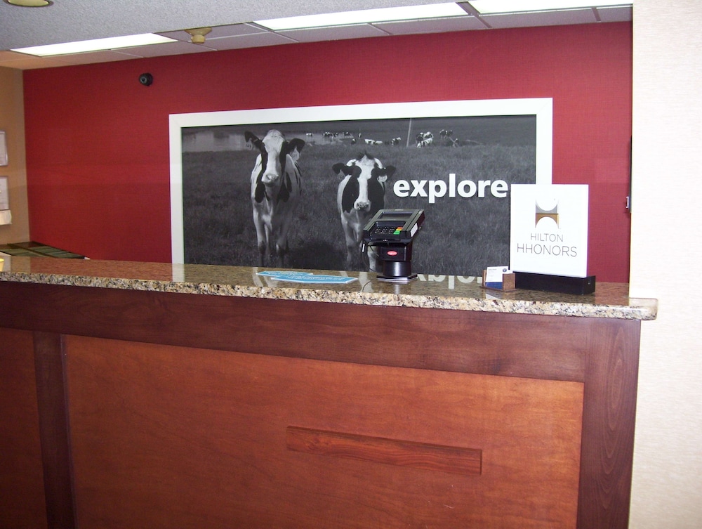 hampton inn hillsville