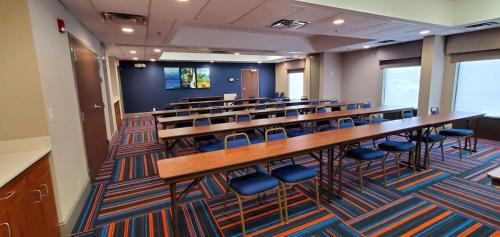 hampton inn hillsville