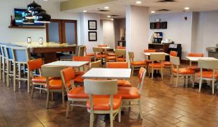 hampton inn hillsville