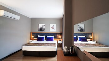 azuu hotel