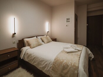 elati leisure suites and apartments