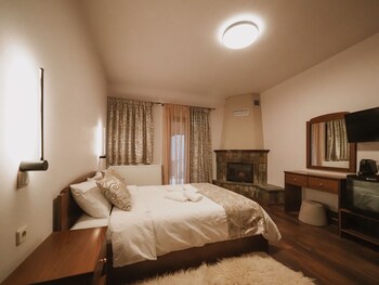 elati leisure suites and apartments