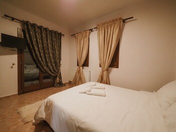 elati leisure suites and apartments