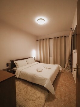 elati leisure suites and apartments