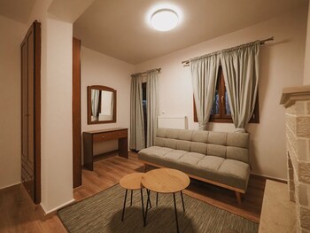 elati leisure suites and apartments