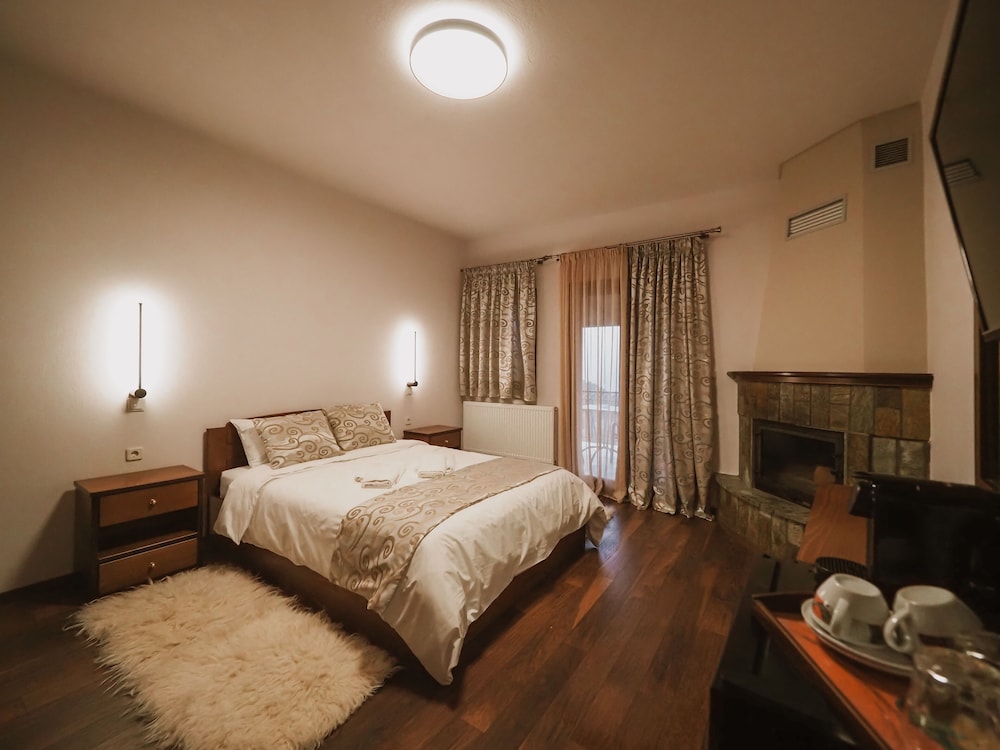 elati leisure suites and apartments
