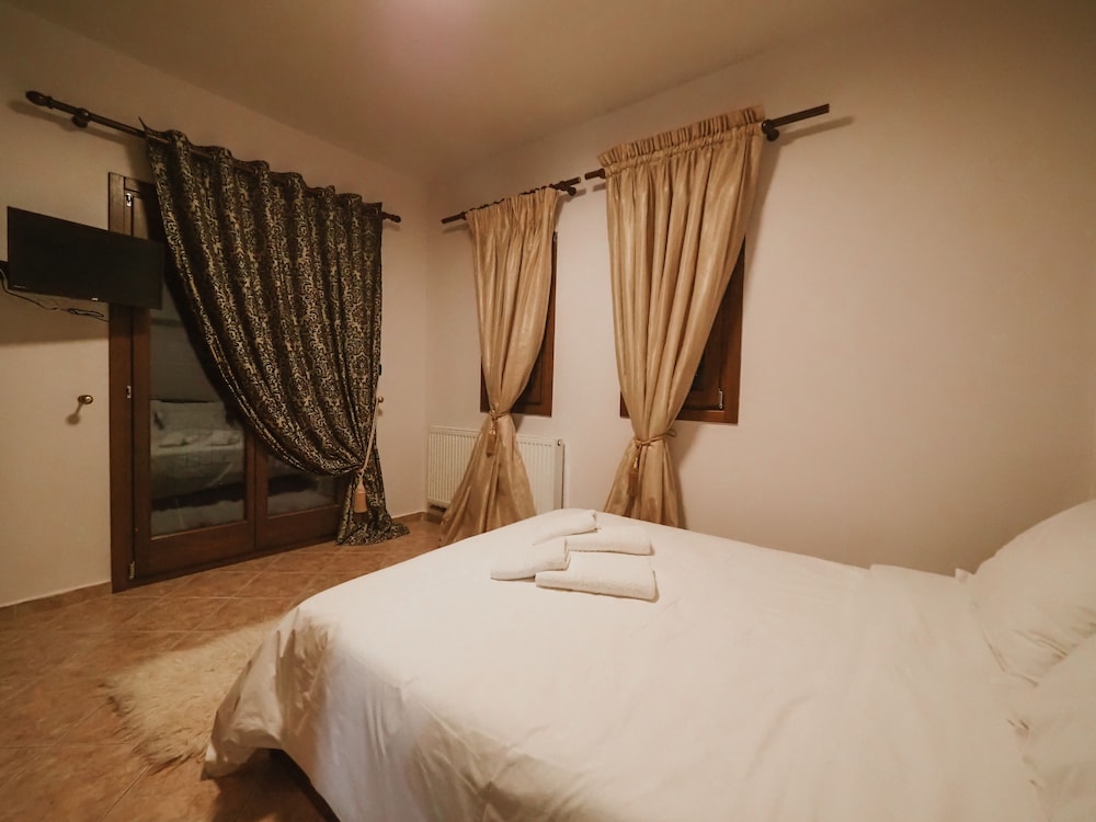 elati leisure suites and apartments