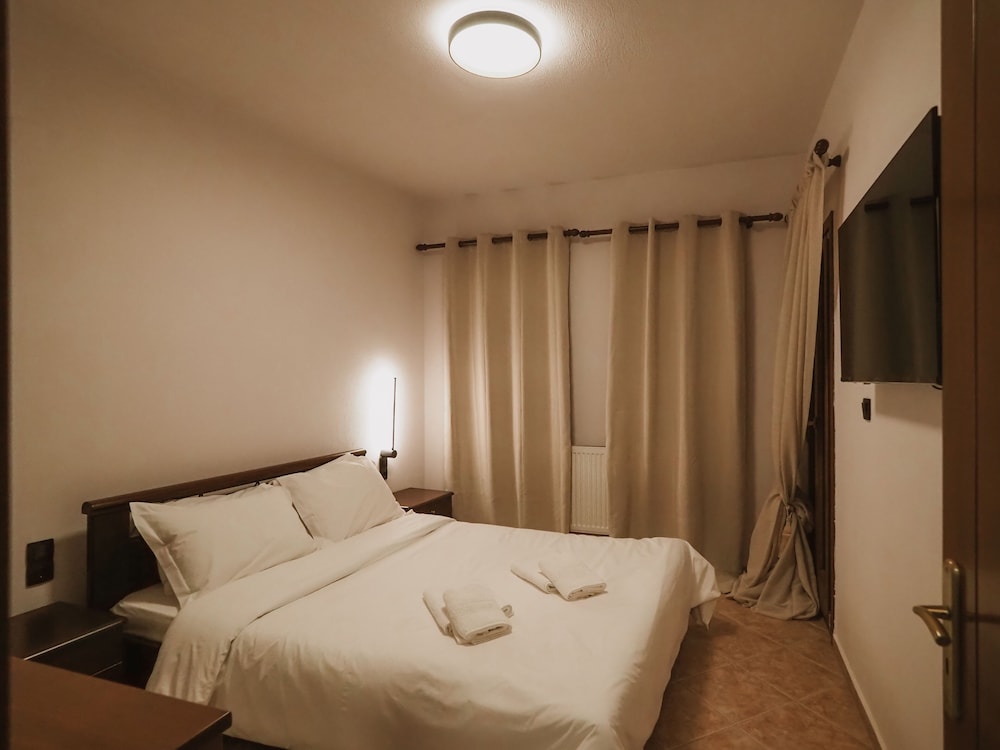 elati leisure suites and apartments