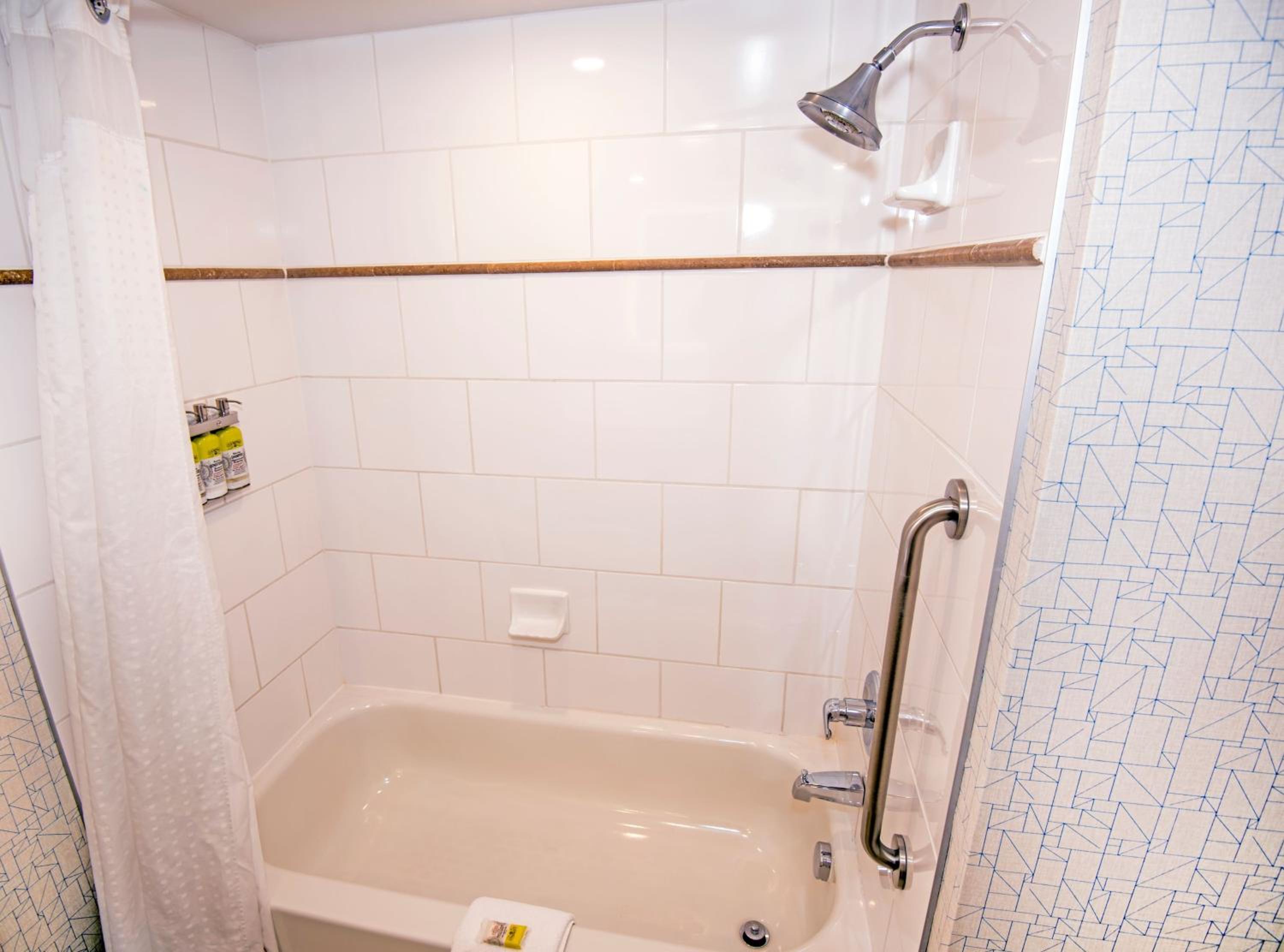 holiday inn express hotel and suites hinton by ihg
