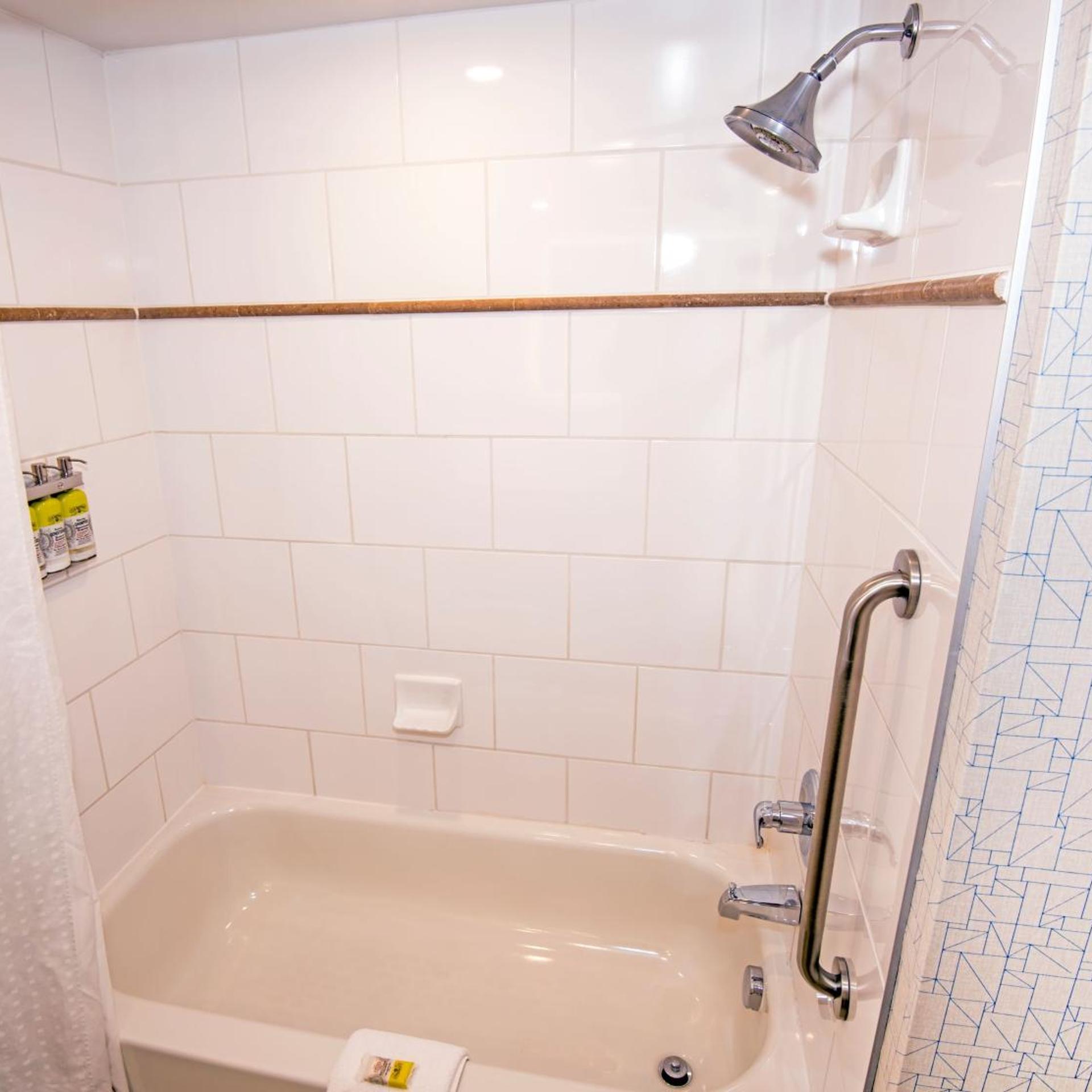 holiday inn express hotel and suites hinton by ihg