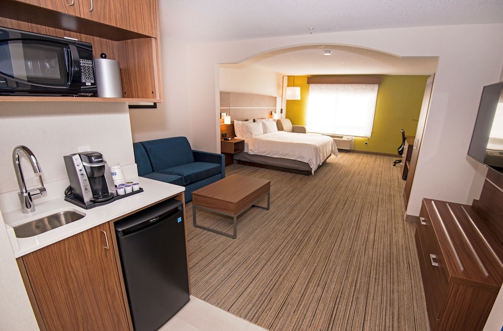 holiday inn express hotel and suites hinton by ihg