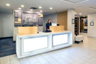 holiday inn express hotel and suites hinton by ihg