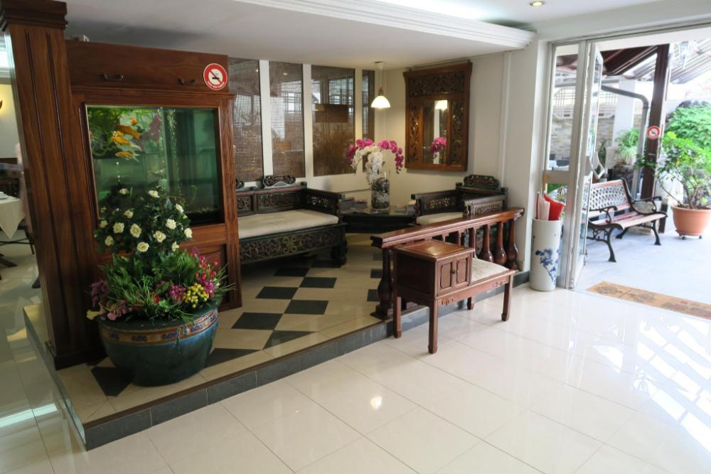 central hotel