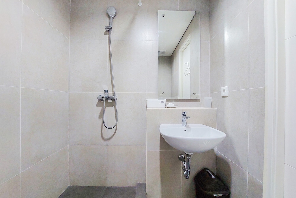 best deal and homey 1br the ayoma apartment