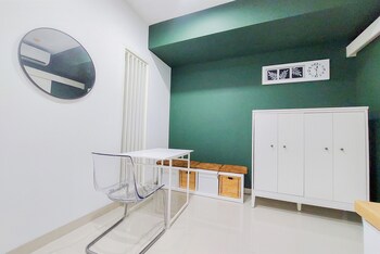 best deal and homey 1br the ayoma apartment