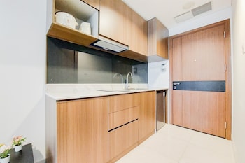 comfort living and homey 1br the smith alam sutera apartment