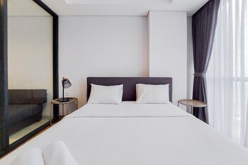 comfort living and homey 1br the smith alam sutera apartment