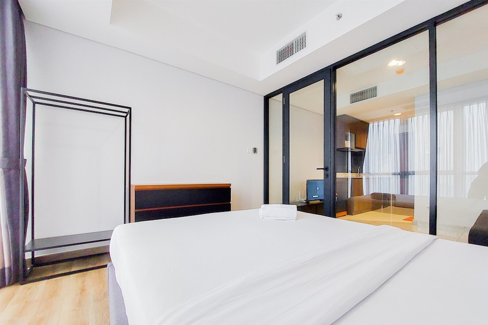 comfort living and homey 1br the smith alam sutera apartment