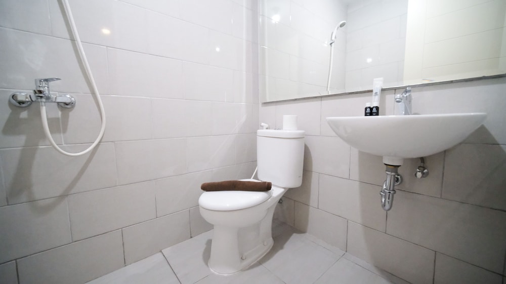 compact and homey 2br at benson supermall mansion apartment