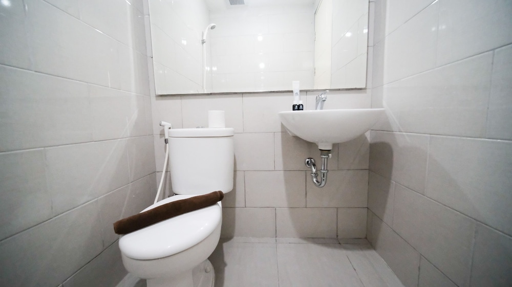 compact and homey 2br at benson supermall mansion apartment