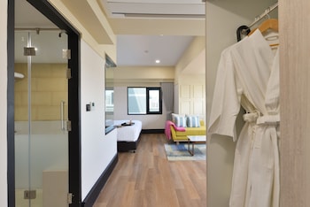 oakwood hotel and residence bangkok