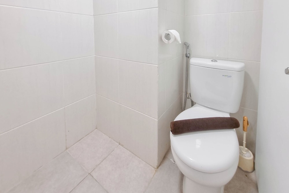 good choice and homey studio at barsa city apartment