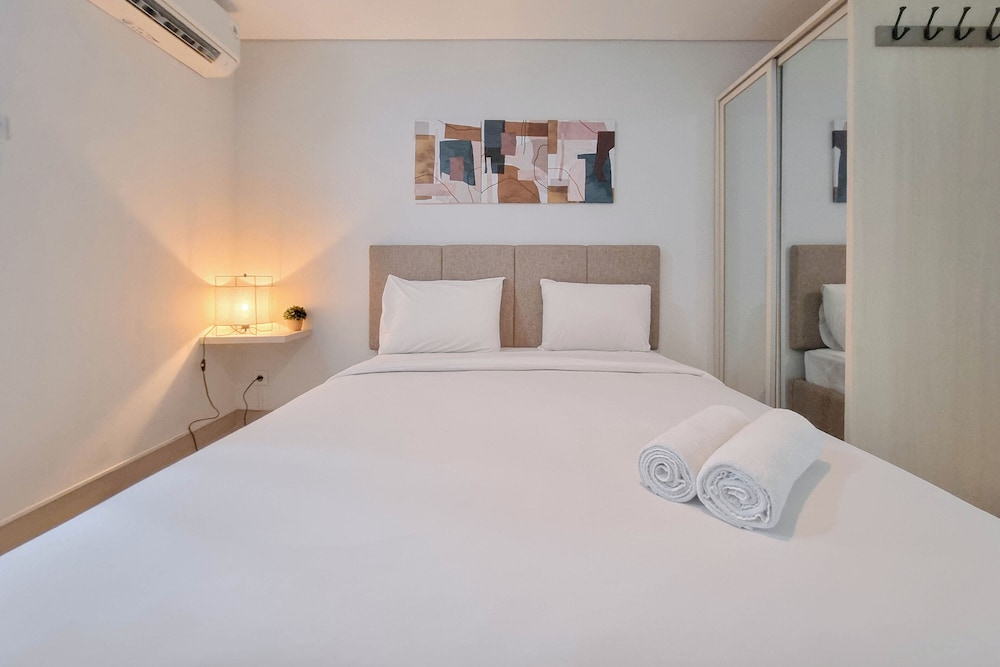 good choice and homey studio at barsa city apartment