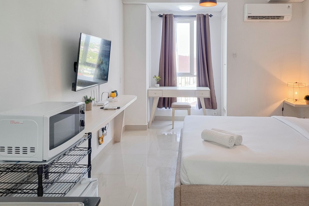 good choice and homey studio at barsa city apartment