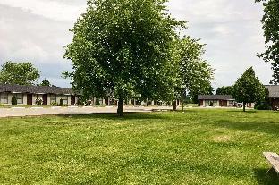 Rodeway Inn Festival,Near Stratford Country Club,3 star