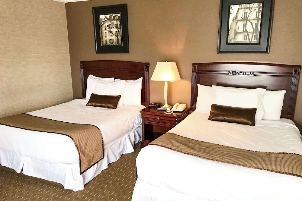 rodeway inn festival