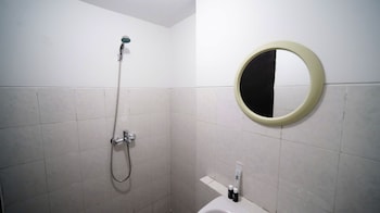 simple and tidy studio apartment at suncity residence