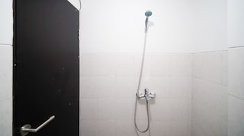 simple and tidy studio apartment at suncity residence