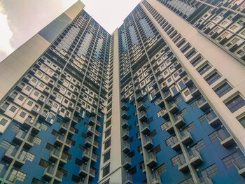 minimalist studio at evenciio margonda apartment