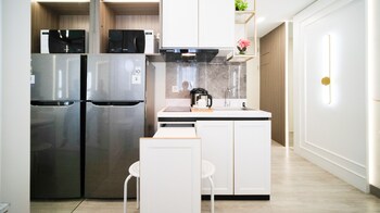 modern and cozy studio at benson supermall mansion apartment