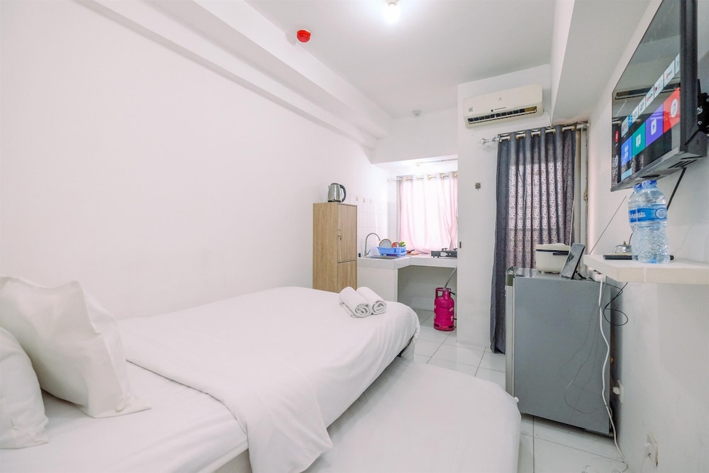 simply look studio at mont blanc bekasi apartment