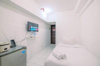 simply look studio at mont blanc bekasi apartment