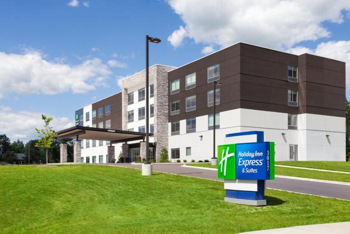 holiday inn express reedsburg dells area an ihg hotel