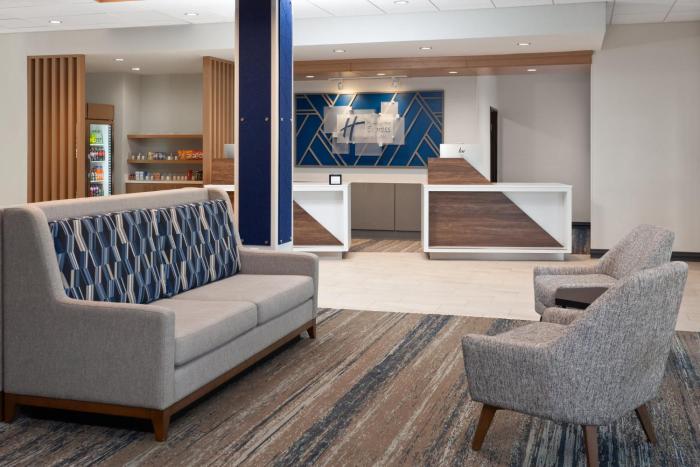 holiday inn express reedsburg dells area an ihg hotel