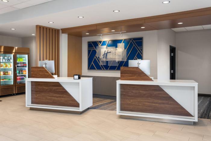 holiday inn express reedsburg dells area an ihg hotel