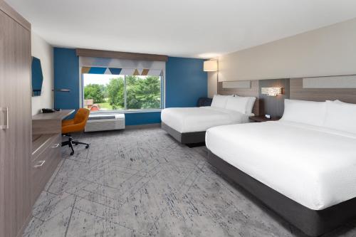 holiday inn express reedsburg dells area an ihg hotel