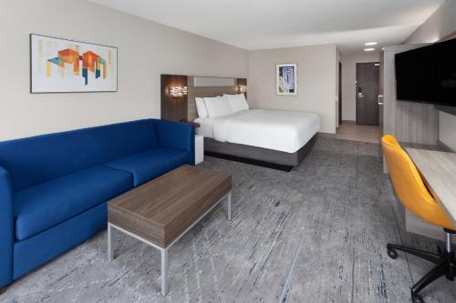 holiday inn express reedsburg dells area an ihg hotel