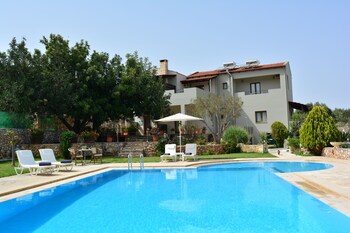 elianthos villa